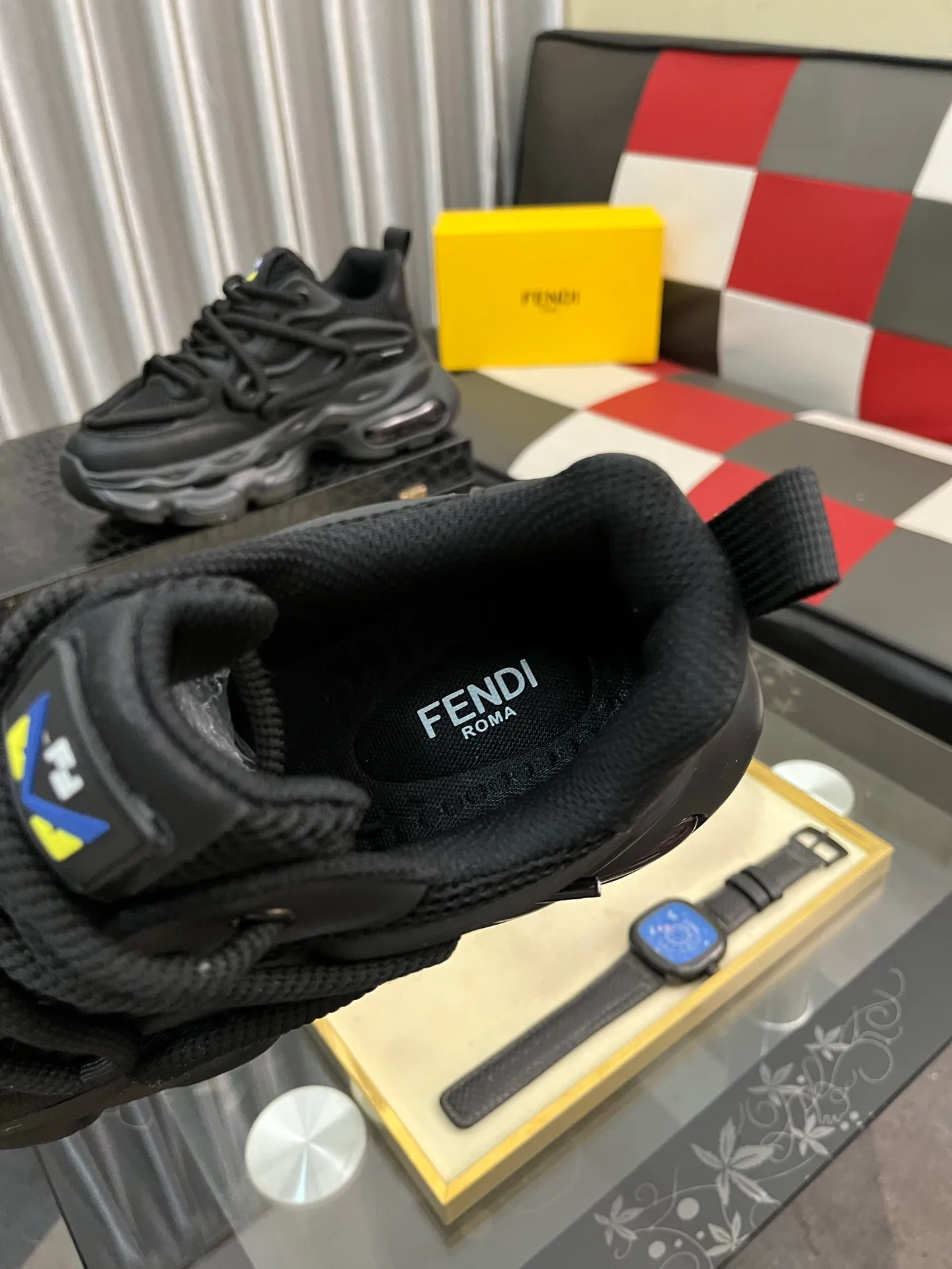 Men's shoes 💰480⌚️⌚️【FENDI】original quality.~ Unique modern style sneakers. 🏃A must-have casual shoe for trendy men😍😍 Original brand imported from Italy, imported original leather, sheep lining (refuses to discolor and grind feet) Sole: Original sole provided by the original factory, French lazy style design ⚠️Fit to the feet, original quality, super comfortable original sole. Just like shooting the real thing🎬The real thing is better, code number: 38-44